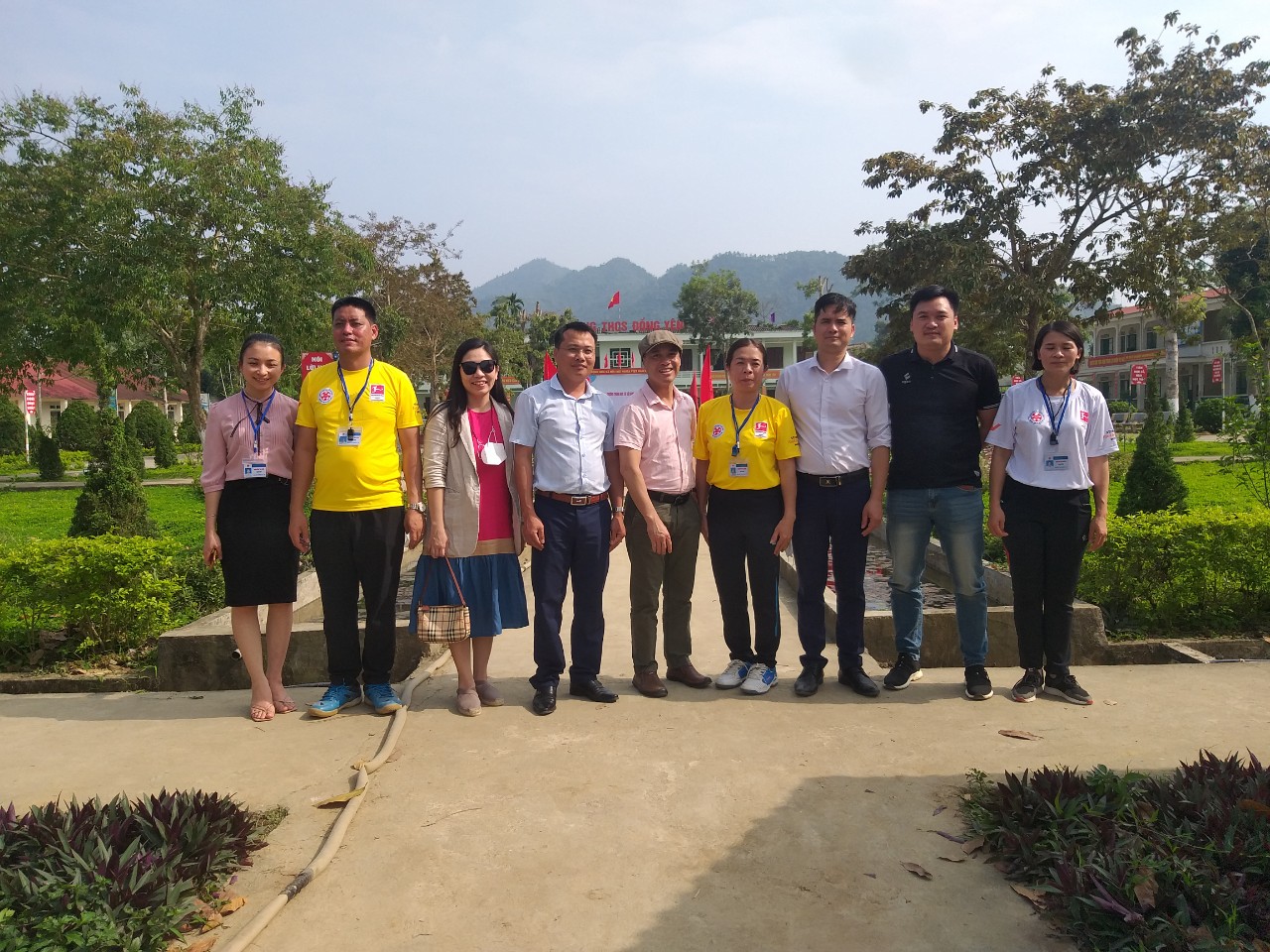 Đoàn công tác Liên đoàn Bóng đá Na Uy/dự án bóng đá cộng đồng tại Việt Nam  (NFF/FFAV) tới thăm và làm việc với trường THCS Đồng Yên